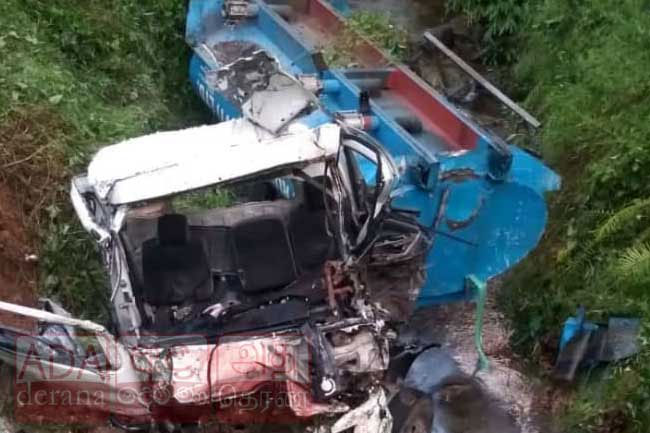 Two dead, one injured as bowser plunges into 30-foot precipice