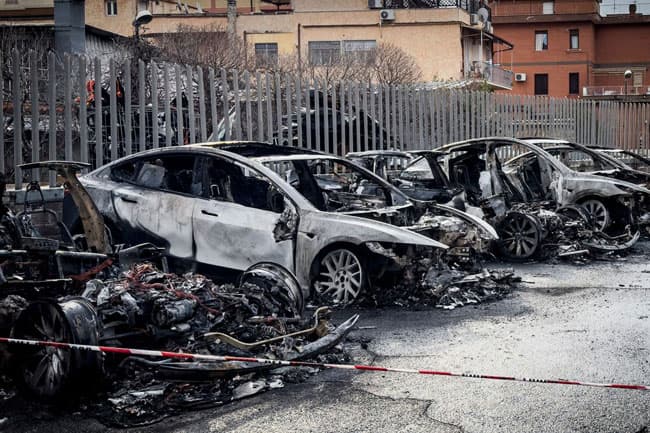 Fire at Tesla dealership near Rome destroys 17 cars