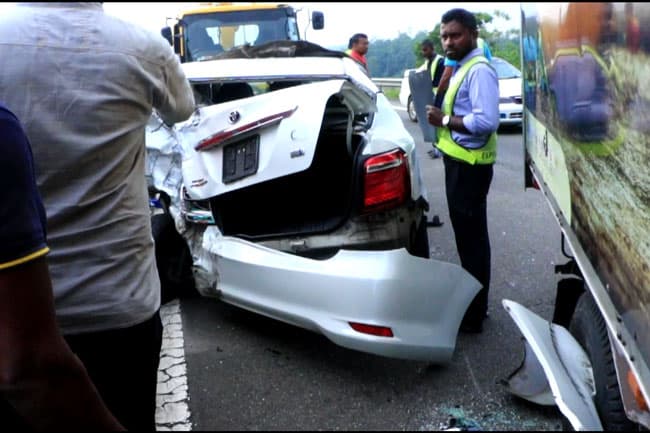 Multiple-vehicle collision on expressway