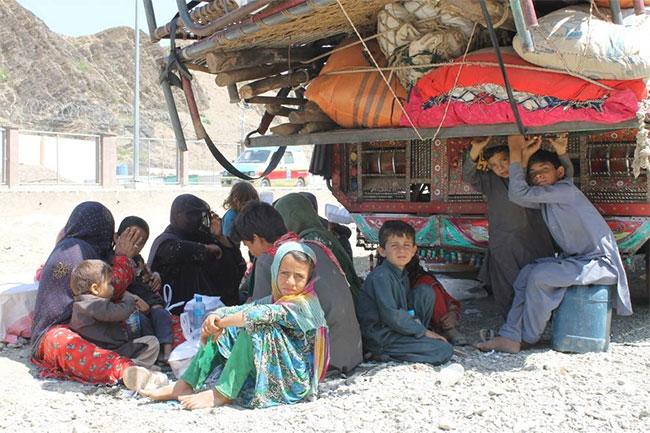 Pakistan deports nearly 60,000 Afghan refugees in 13 days: IOM