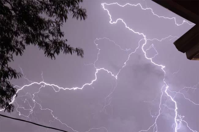 Advisory issued for severe lightning