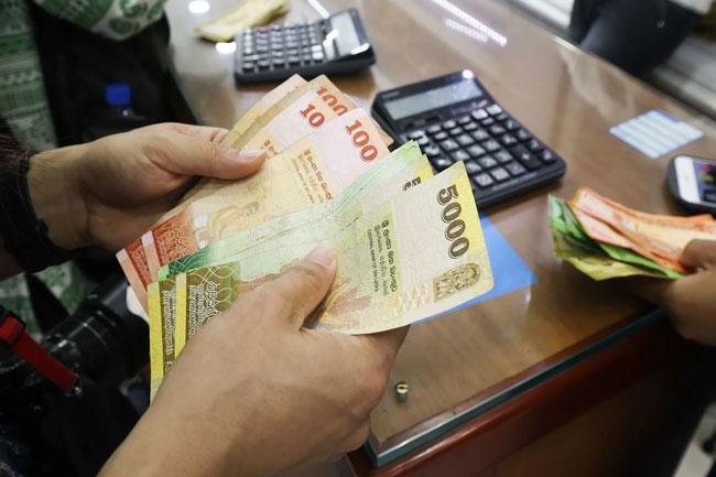 Cabinet greenlights minimum wage hike for private sector employees