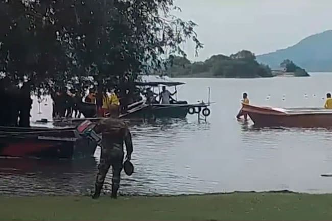 Operations underway to recover helicopter that crashed into Maduru Oya Reservoir