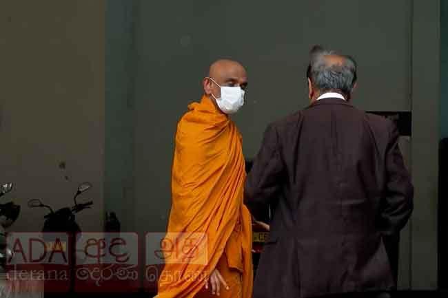 Ven. Athuraliye Rathana Thero granted bail