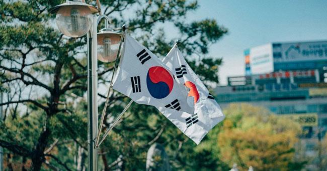 South Korea fires warning shots at North Korean ship crossing sea border