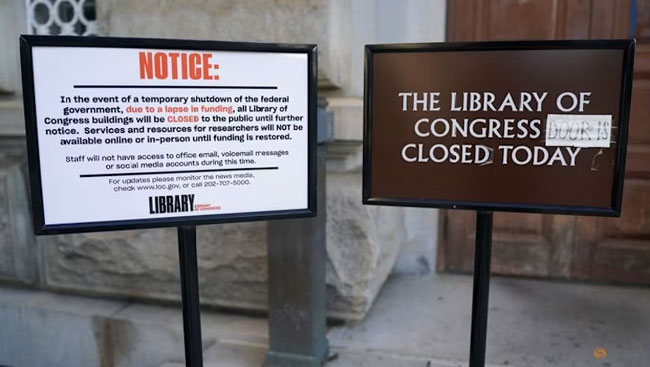 White House says firings ‘imminent’ as plan to reopen government collapses