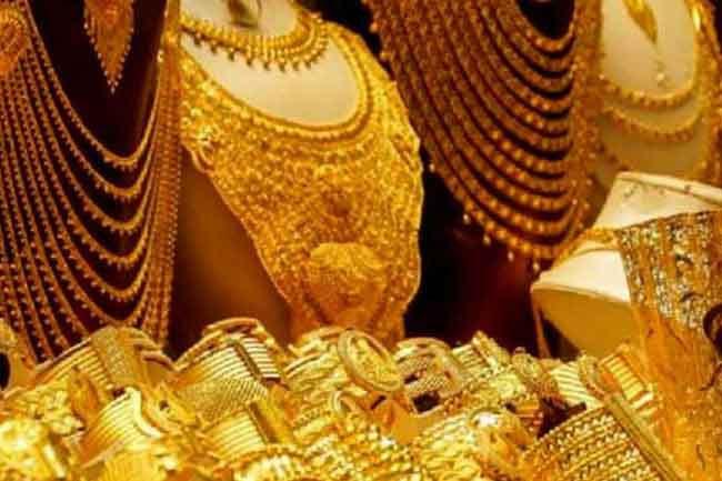 Gold prices in Sri Lanka surge by around Rs. 5,000 today