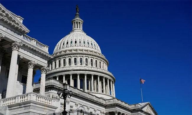 US Senate advances bill to end federal shutdown