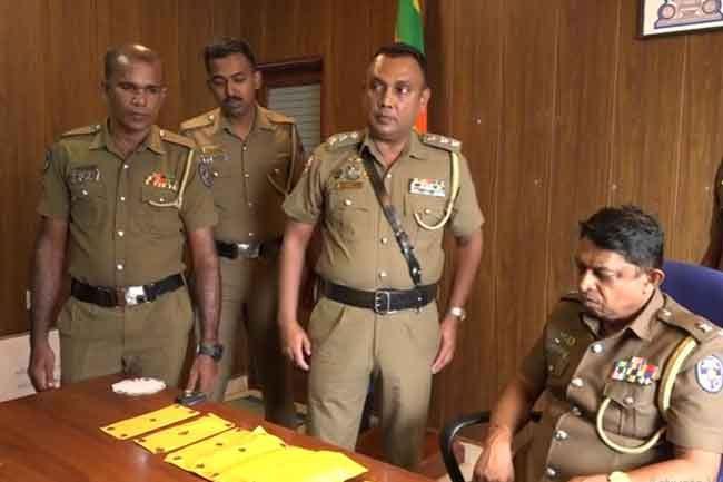 Two associates of ‘Loku Patty’ arrested with cash and heroin 