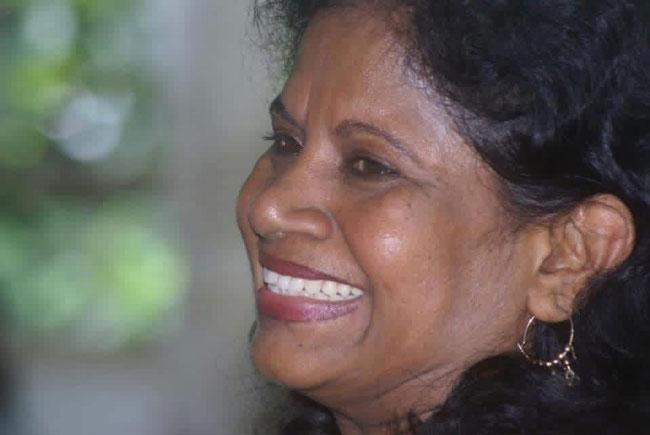 Veteran radio icon Chithra Kalubowila passes away
