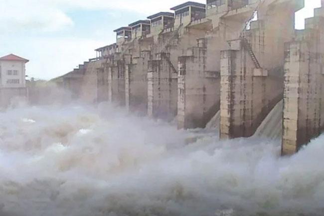 Spill gates of several reservoirs opened due to heavy rainfall