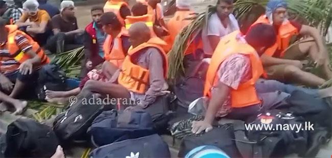 All passengers rescued from flood-stranded bus on Kala Oya Bridge