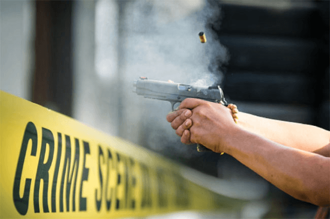 One injured as gunmen open fire at three-wheeler in Kohuwala Junction 