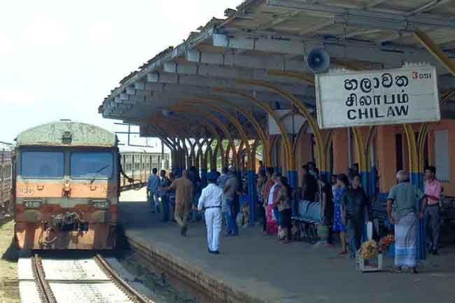 Train services between Colombo and Chilaw resume today