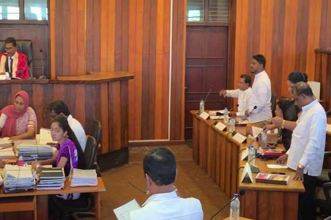 Galle MC meeting adjourned following heated opposition protests