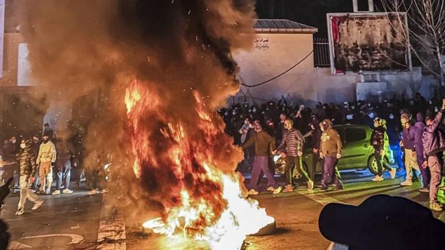 Deaths from Iran protests reach more than 500, rights group says