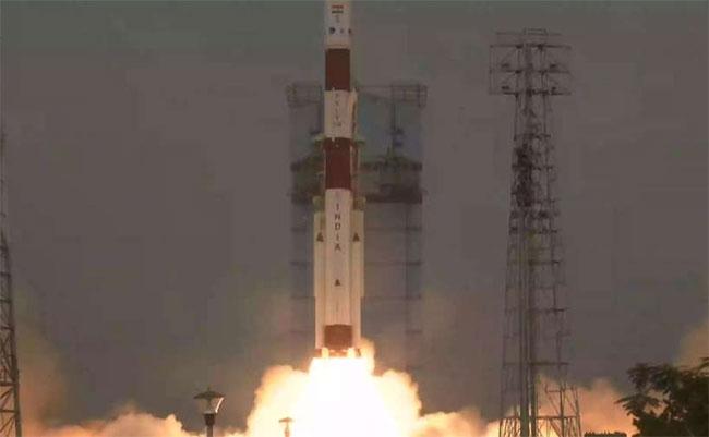 Indian rocket launch loses control after liftoff in fresh blow to ISRO