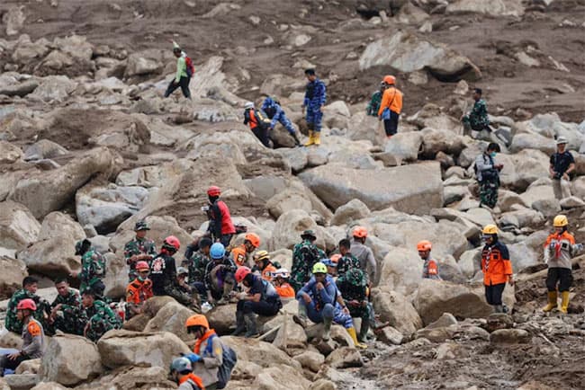 Indonesia landslide death toll rises to 49, agency says