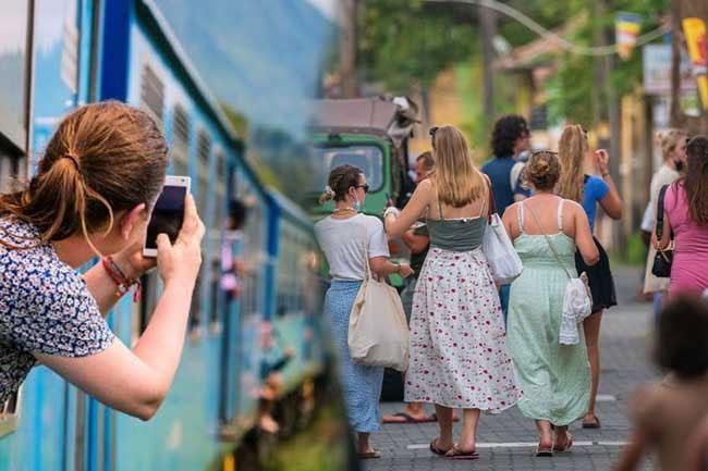 Tourist arrivals to Sri Lanka drop by about 30% amid Middle East crisis