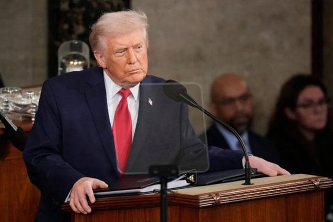 Trump says Iran is ready to negotiate a ceasefire but he’s not ready to make a deal