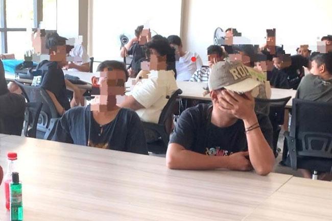 76 Indonesians arrested in Negombo for illegal stay in Sri Lanka