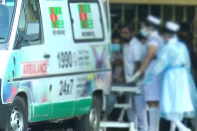 Mother and daughter killed in head-on collision in Chavakachcheri