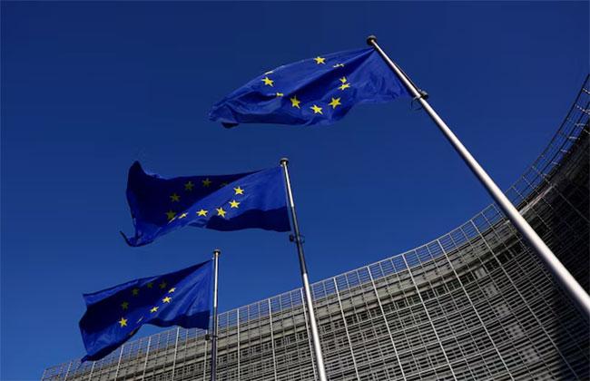 EU urges fast rollout of age-verification app to protect minors online