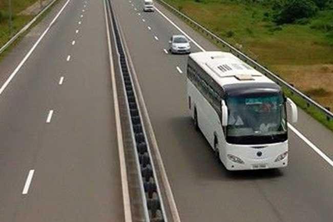 Traffic limited to single lane on Gelanigama–Dodangoda stretch of expressway
