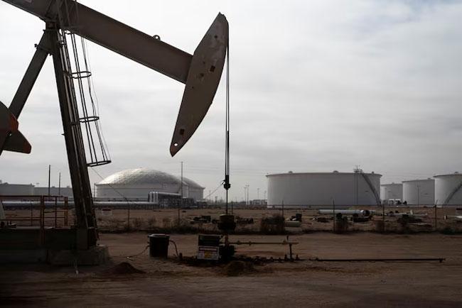 Oil slips after Trump says US will help free ships stranded in Strait of Hormuz