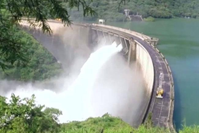 Spill gates opened at three major reservoirs amid adverse weather