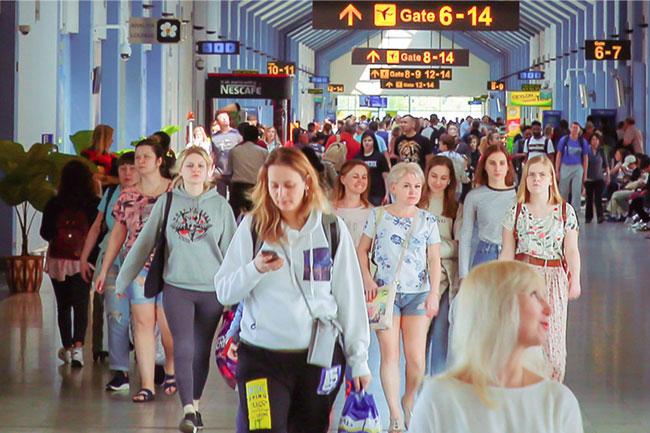 Sri Lanka’s tourist arrivals surpass 900,000 so far this year