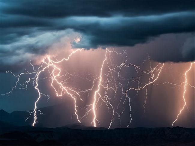 Advisory issued for severe lightning