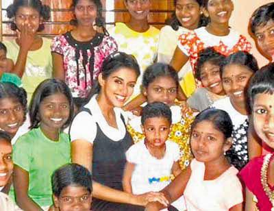 No apologies for Lanka visit, says actress Asin