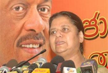 VIDEO: Fonseka not ready to apologize, discussions positive - Anoma