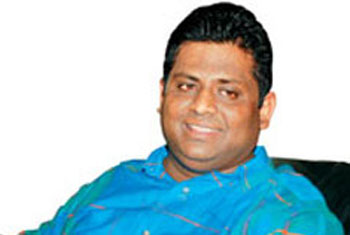 VIDEO: Sunil Handunnetti told me Eknaligoda is in Belgium - Arundika