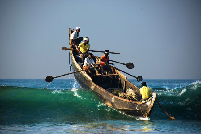 Rajapaksa gov’t was more diplomatic on fishermen issue: Leaders