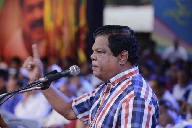 Govt will go down in history as first to rob Central Bank - Bandula