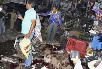 11 killed in explosions in southern Indian city