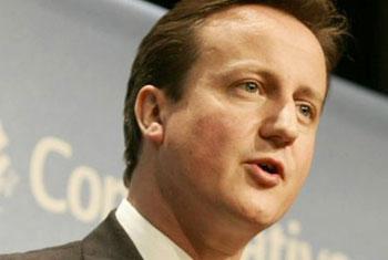 Cameron met with Tamil organizations in UK before attending CHOGM