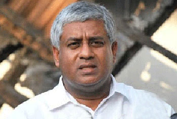 Police grills Tiran Alles 