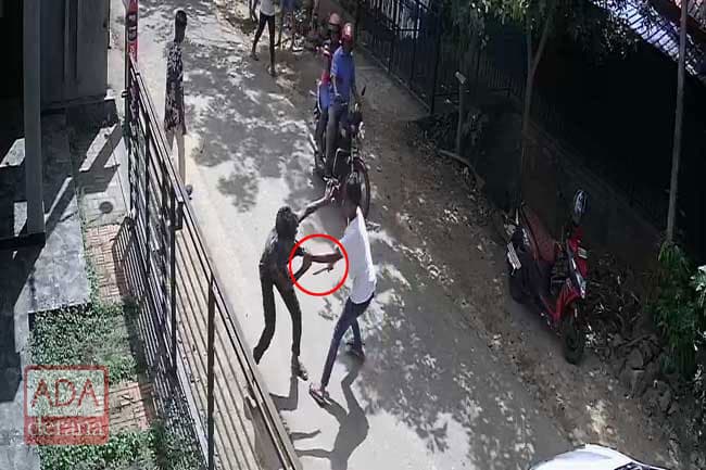 CCTV: Youth stabed to death near tution class in Matara