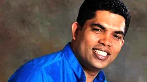 Shantha Bandara sworn in as UPFA member