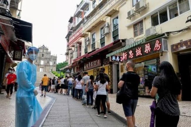 China’s Hainan expands COVID lockdowns to quell outbreak