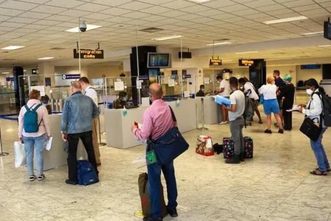 Sri Lanka to ban arriving air passengers from wearing more than 22-carat gold