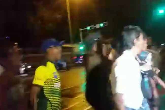 Three remanded over attack on Elphinstone Theatre protest