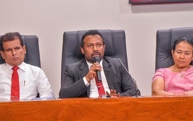 Mobile initiative to streamline ‘Urumaya’ freehold land deed distribution