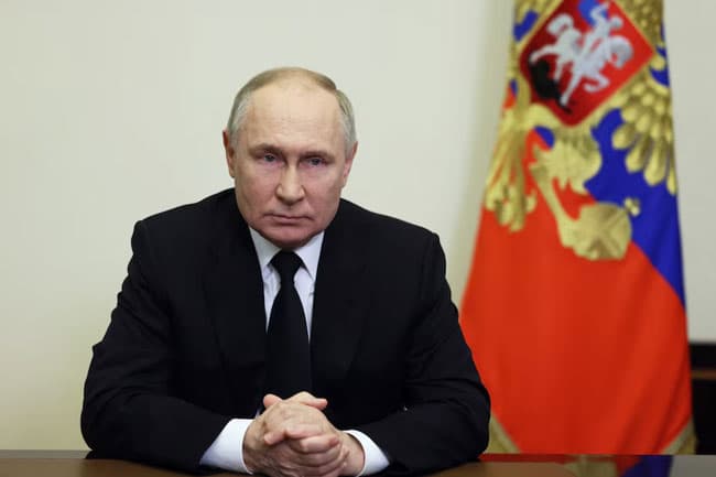 Putin apologises to Aliyev over ‘tragic incident’ with Azerbaijan Airlines plane crash