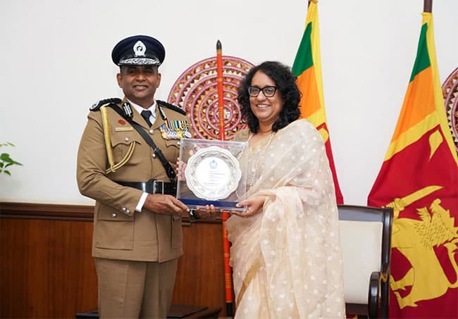 Newly appointed IGP Priyantha Weerasuriya calls on PM Harini 