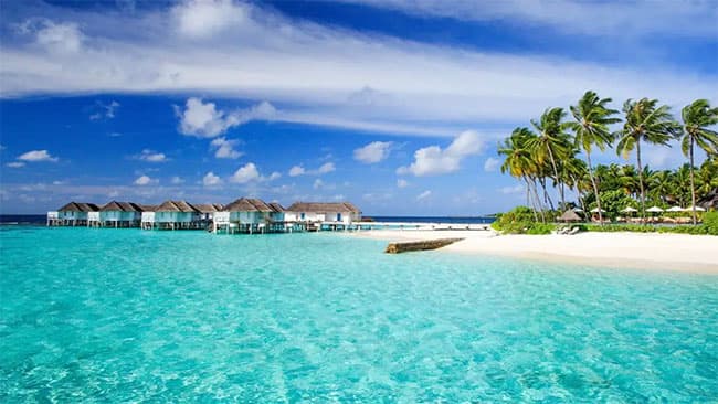 Maldives bans smoking for younger generations