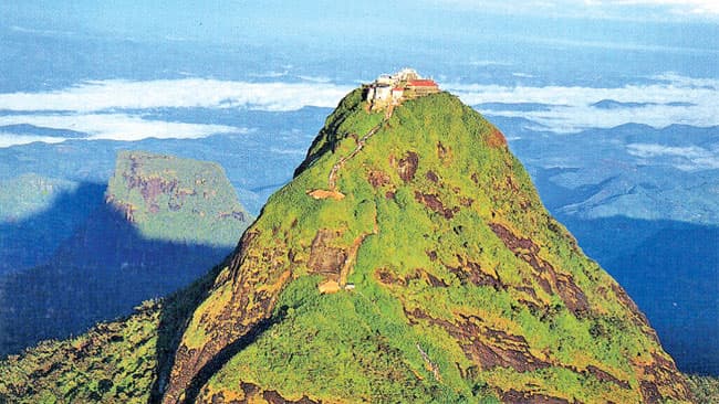 No landslides occurred on the slope of Sri Pada - Bengamuwe Dhammadinna Thero